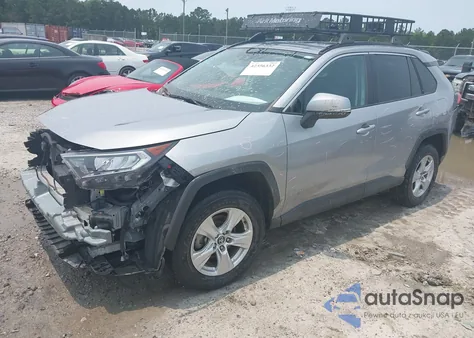 2020 Toyota Rav4 Xle z USA, uszkodzony, nr VIN 2T3W1RFVXLC079578